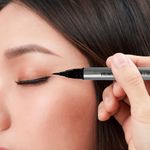 DELINEADOR-PARA-OJOS-LIQUIDO-GRUESO-NEGRO-4-1296