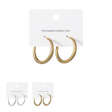 Aretes grandes matted gold modelos mixtos -  Miniso