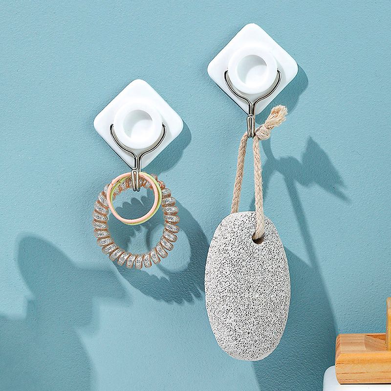 Gancho-con-adhesivo-fuerte-en-forma-de-rombo-blanco-6-pzas-Miniso-4-6444