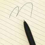 Lapicero-rectr-ctil-07-mm-barril-y-tinta-negro-Miniso-5-3351