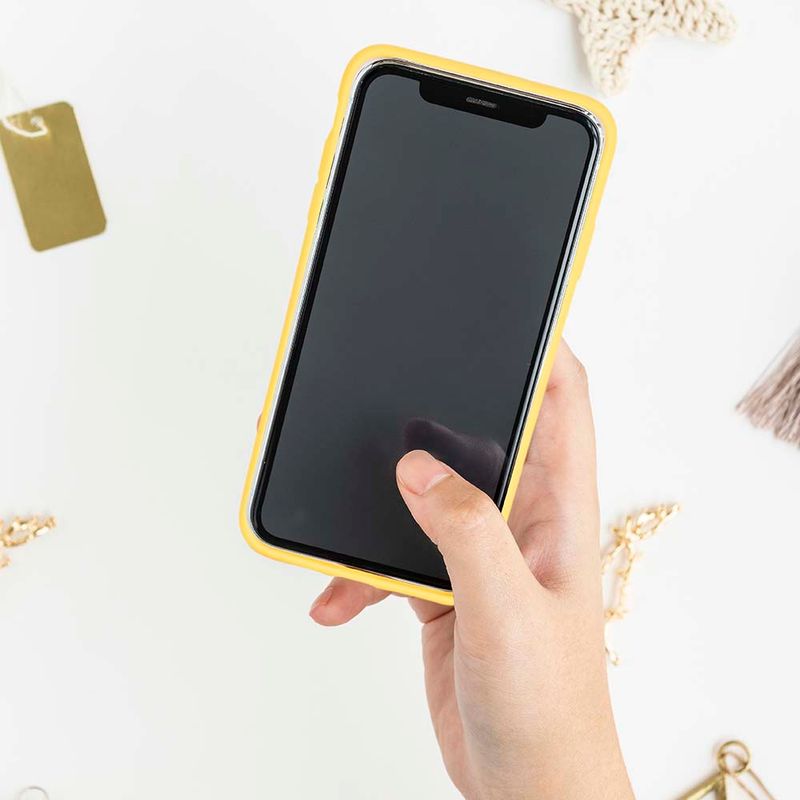 Carcasa-para-celular-iphone-XS-MAX-con-cubierta-deslizante-para-lente-amarillo-Miniso-9-4853
