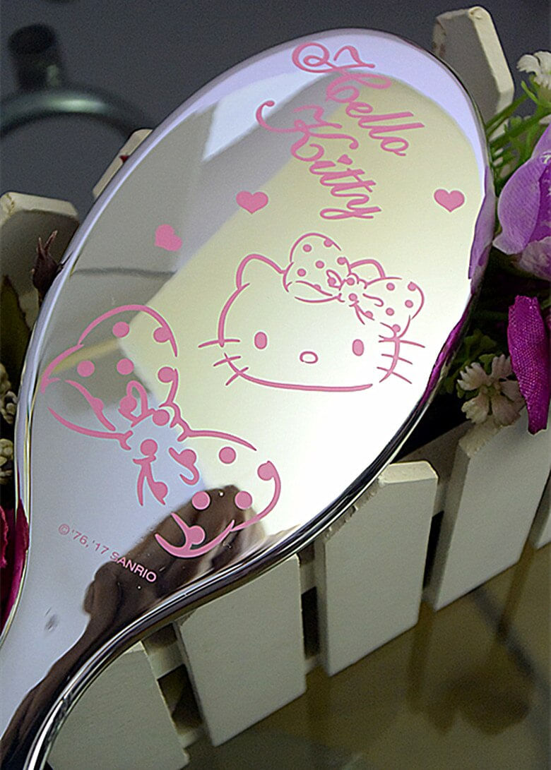 Cepillo-masajeador-ovalado-deluxe-hello-kitty-plateado-sanrio-Sanrio-8-11259