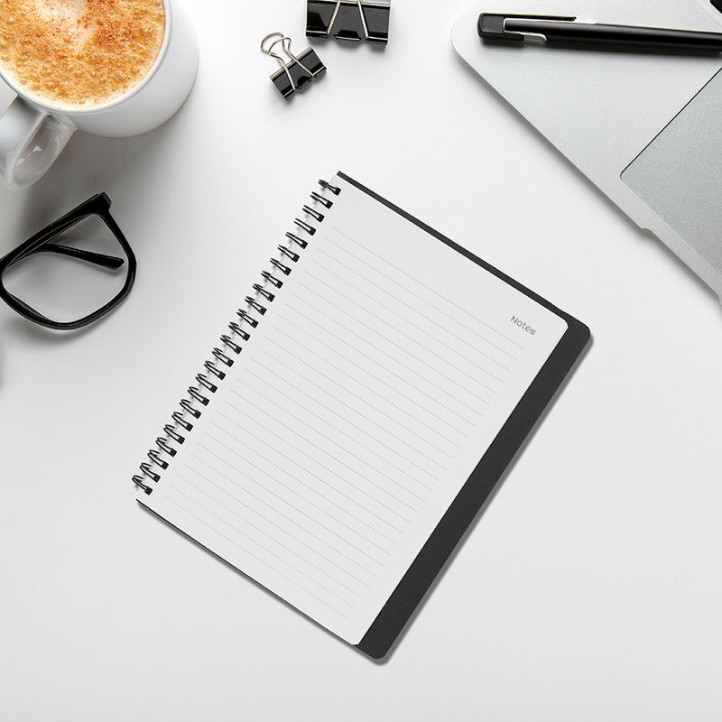 Cuaderno-de-espiral-con-plan-mensual-negro-80-hojas-Miniso-4-4794