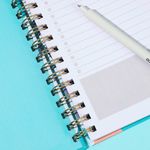 Libreta-con-espiral-A5-dazzling-world-banda-azul-claro-100-hojas-Miniso-4-6894