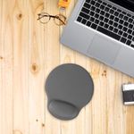 Mouse-pad-con-soporte-para-mu-ecas-color-gris-Miniso-2-11136