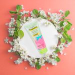 Limpiador-facial-en-gel-exfoliante-fresa-Miniso-2-10417