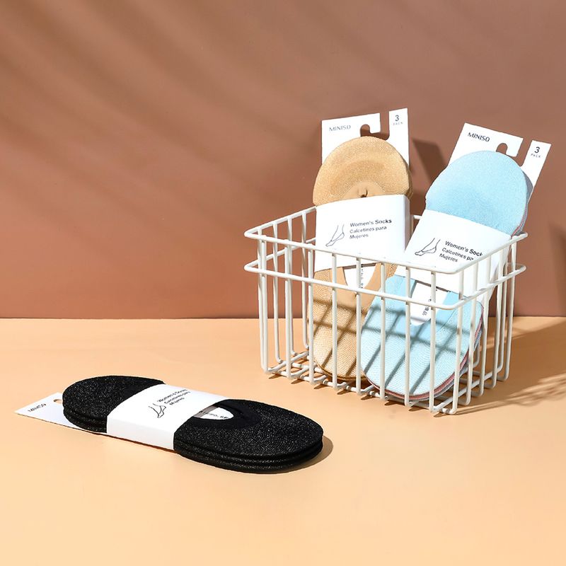 Medias-invisibles-para-mujer-negro-Miniso-4-1948