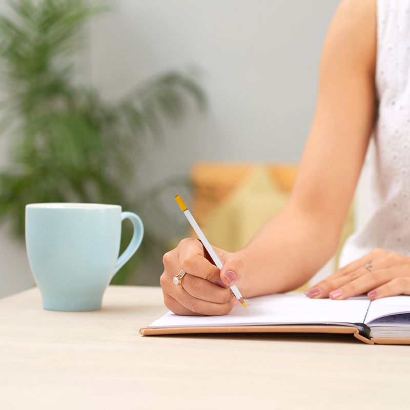 Paquete-de-L-pices-de-colores-12-colores-superb-writer-Miniso-6-1210
