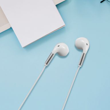 Audífonos con cable con micrófono tipo c modelo w10202 blanco -  Miniso