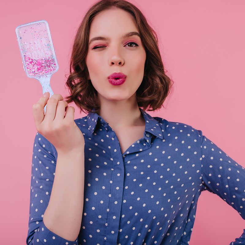 Cepillo-para-pelo-rosa-cuadrado-illusion-collection-Miniso-4-10898