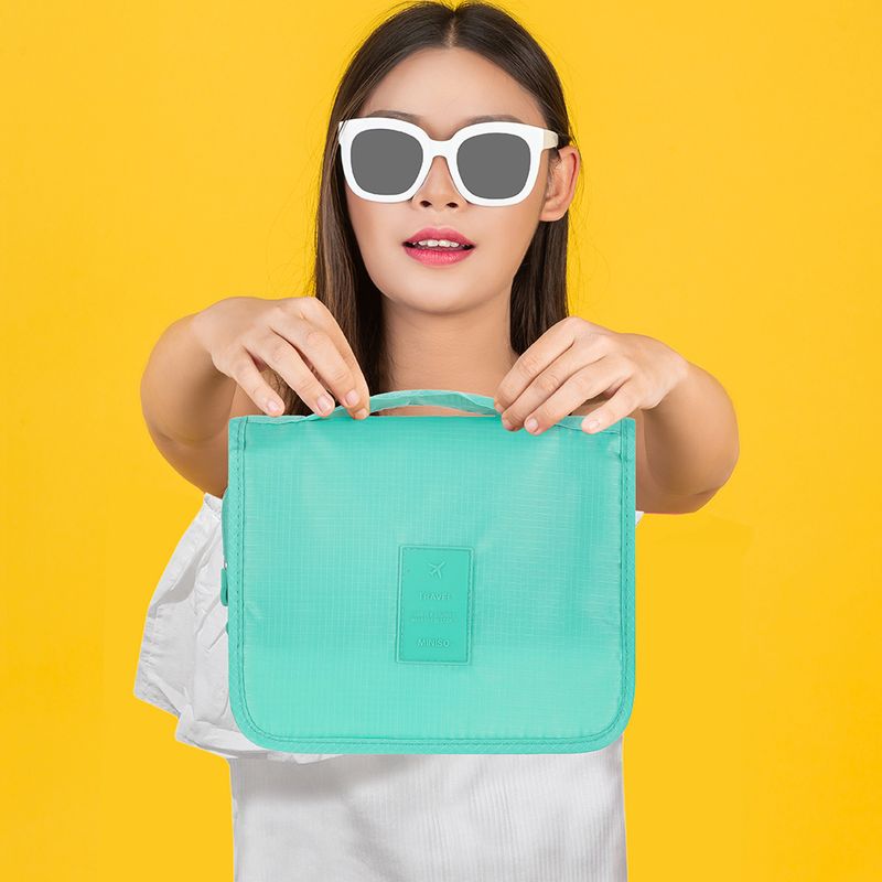 Neceser-de-viaje-verde-Miniso-7-3736