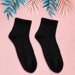 Paquete-de-medias-atleticos-para-hombre-transpirables-negros-3-pzs-Miniso-4-5552