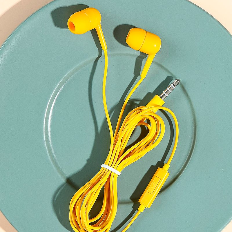 Aud-fono-de-cable-con-estuche-en-forma-de-c-psula-amarillo-colorful-Miniso-2-1610