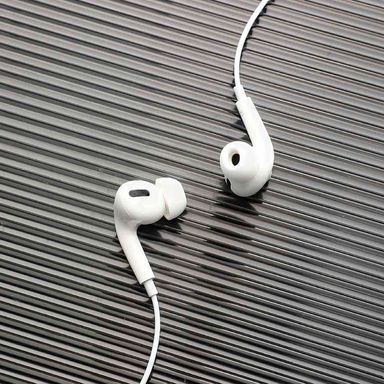 Audífonos tipo c modelo 6310t blanco -  Miniso