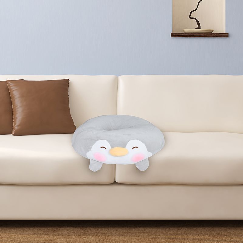 Coj-n-de-pinguino-cartoon-series-Miniso-2-8682