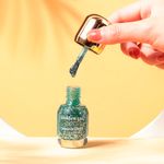 Esmalte-para-u-as-a-base-de-aceite-con-tapa-dorada-17-diamante-verde-Miniso-2-7200