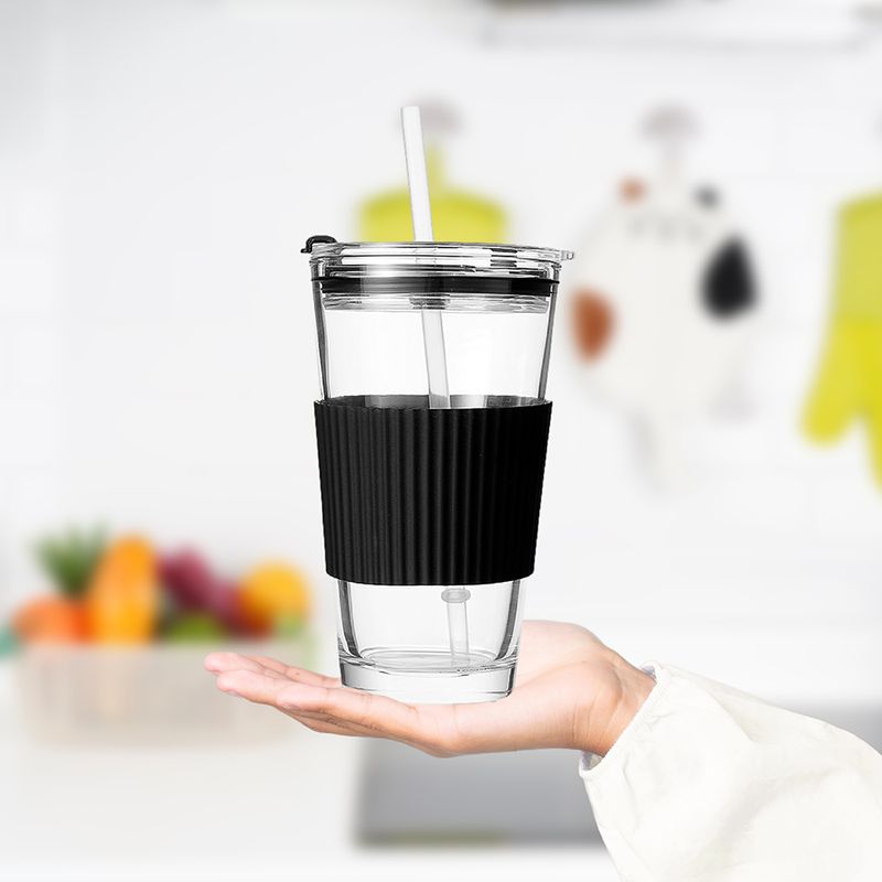 Vaso-de-vidrio-con-sorbete-y-protector-de-silicona-negro-460-ml-Miniso-2-11791