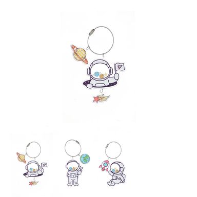 Llavero retractil con porta credencial out of this wolrd mix -  Miniso