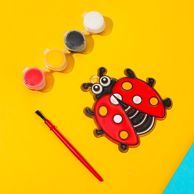 Set-para-pintar-de-atrapasue-os-forma-de-mariquita-Miniso-4-5810