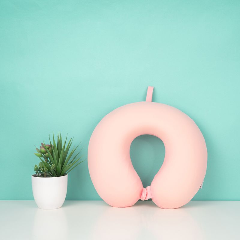 Almohada-para-viaje-con-memoria-rosa-Miniso-6-6425
