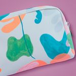 Cosmetiquera-miniso-flores-abstractas-gris-Miniso-2-13131