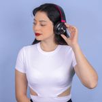 Aud-fonos-de-diadema-coloridos-con-luces-rosa-Miniso-9-7533