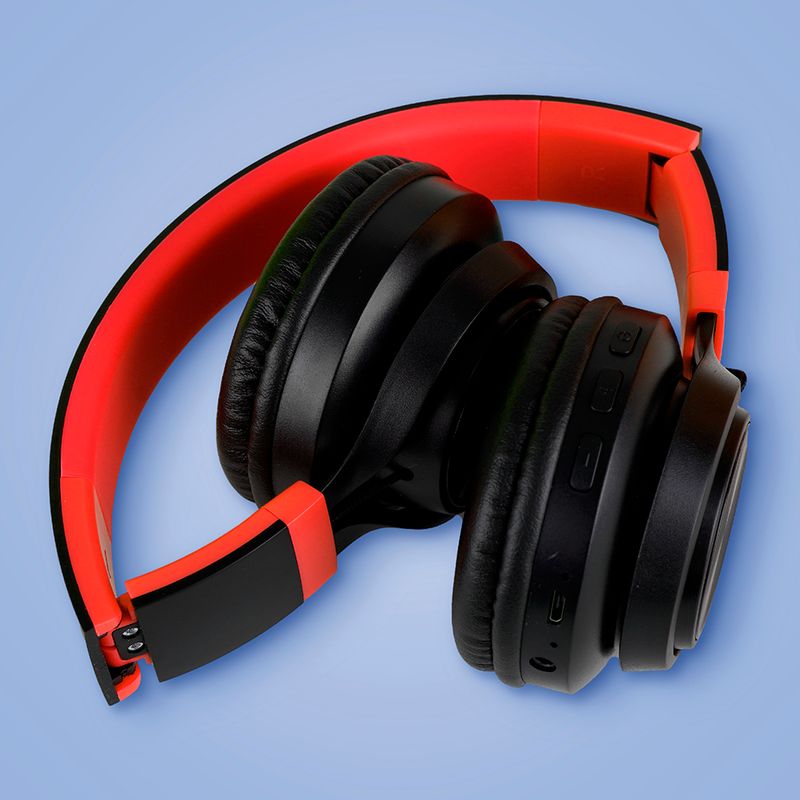 Aud-fonos-de-diadema-coloridos-con-luces-rojo-Miniso-3-7534