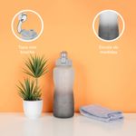 Tomatodo-de-plastico-de-gran-capacidad-colores-degradado-con-asa-blanco-y-negro-2L-Miniso-6-8586
