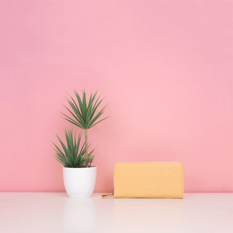 Cartera-para-mujer-larga-dise-o-de-rombos-en-relieve-miniso-amarillo-Miniso-6-13362