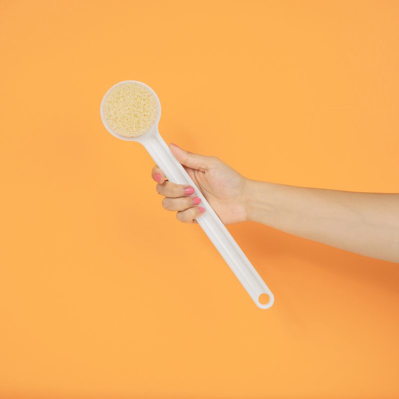 Cepillo-de-ducha-de-mango-largo-simple-Miniso-5-13757