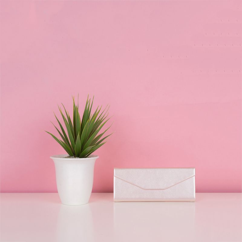 Estuche-para-lentes-plegable-triangular-miniso-rosa-Miniso-6-13777