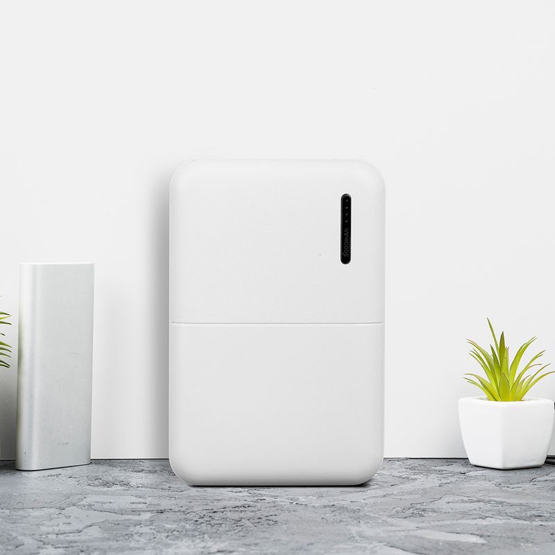 Powerbank-de-5000mah-blanco-Miniso-9-13587