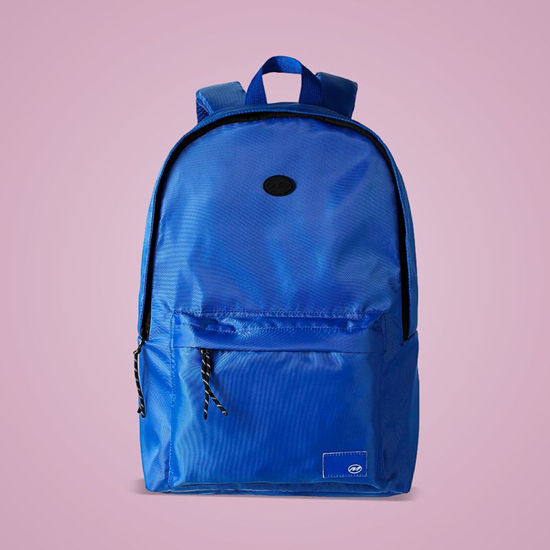 Mochila-basica-miniso-con-detalles-en-contraste-azul-Miniso-2-12639