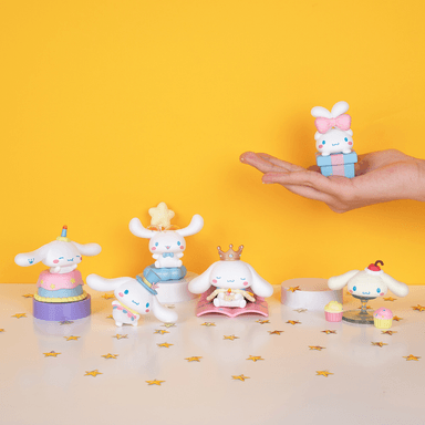Adorno sorpresa cinnamoroll 20 aniversario - Sanrio