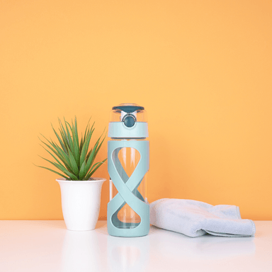 Tomatodo de vidrio diseno de reloj de arena 500 ml aqua 7.3x7.3x22.7cm - Miniso