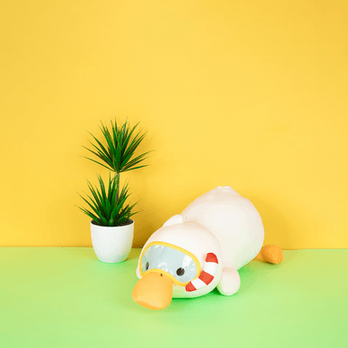 Peluche pato buceador acostado 38cm x 21cm x 15cm -  Miniso