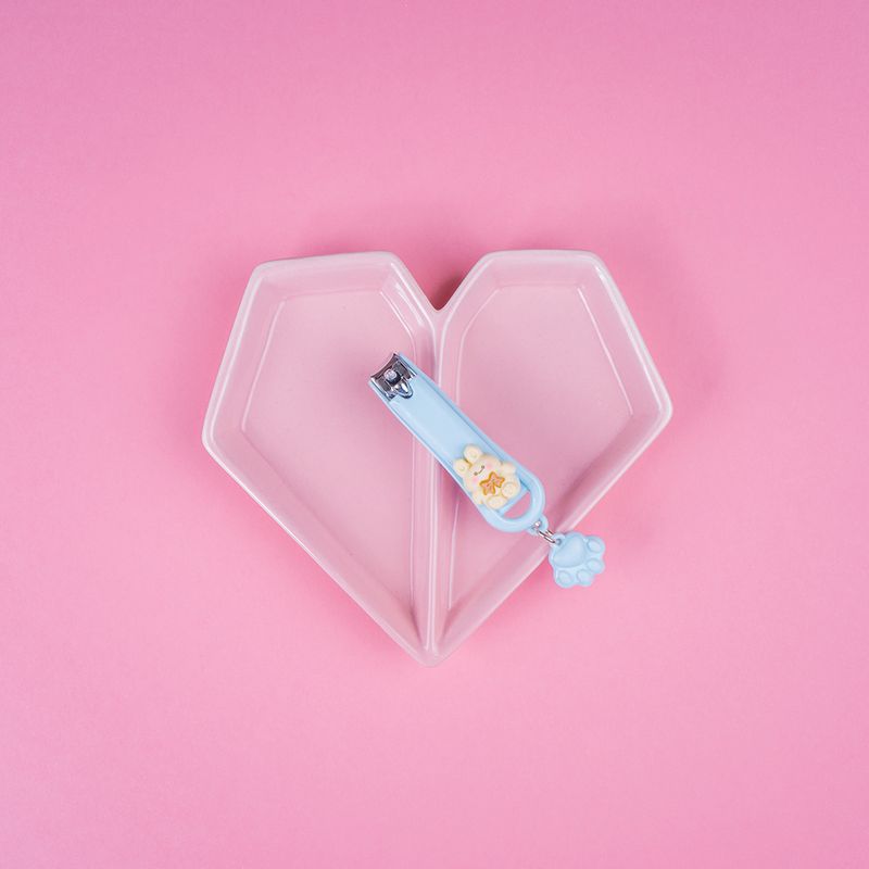Cortau-as-en-forma-de-conejo-con-lazo-mini-family-Miniso-4-14653