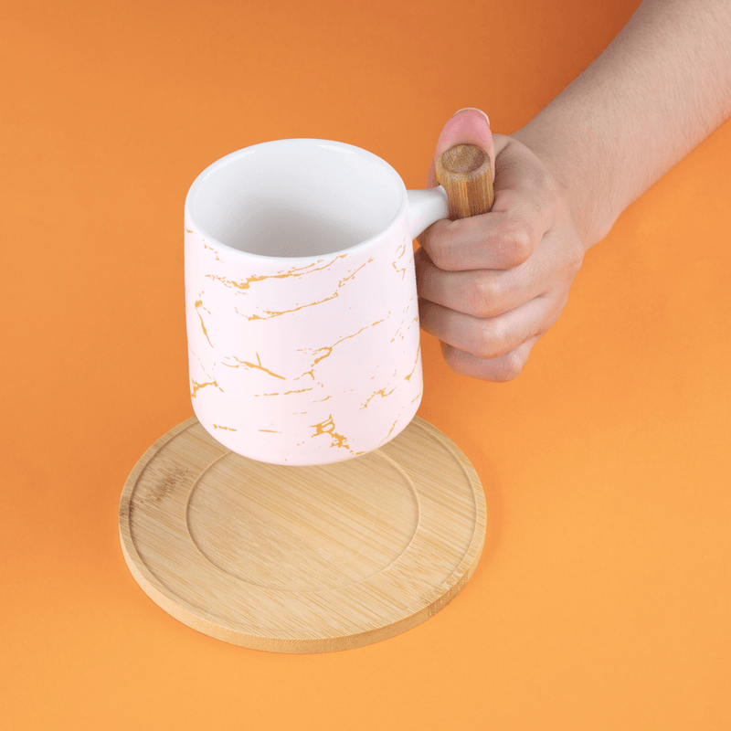 Taza-de-cer-mica-con-patr-n-de-m-rmol-con-asa-de-bamb-y-posavasos-235-ml-blanco-Miniso-2-13738