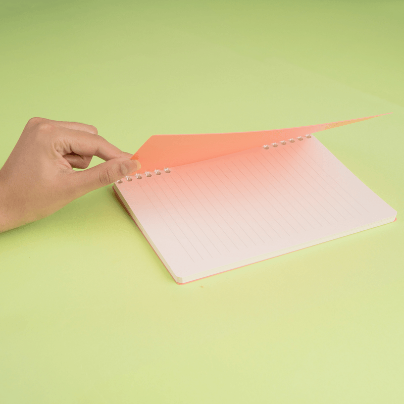 Libretas-y-cuadernos-serie-rosa-hojas-sueltas-A5-con-alambre-80-hojas-21cm-x-14-2cm-Miniso-2-15264