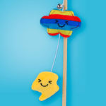 Varita-para-gatos-de-la-serie-rainbow-nube-relampago-18cm-x-8cm-Miniso-3-15186