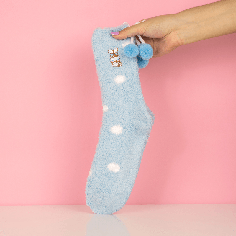 Medias-afelpadas-antiderrpantes-con-pompones-sanrio-cinnamoroll-Sanrio-2-16387