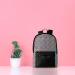Mochila-clasica-miniso-cuadros-blanco-y-negro-Miniso-6-16051
