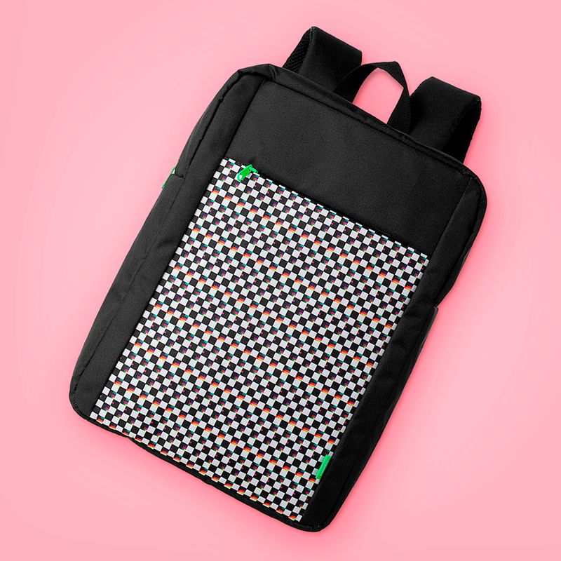 Mochila-rectangular-miniso-cuadros-blanco-y-negro-Miniso-2-16050