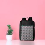 Mochila-rectangular-miniso-cuadros-blanco-y-negro-Miniso-6-16050