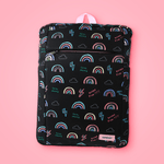 Mochila-rectangular-miniso-estampado-arco-ris-negro-Miniso-3-16284