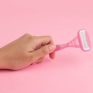 Rastrillo de afeitar 5 hojas para mujer barbie collection -  Barbie