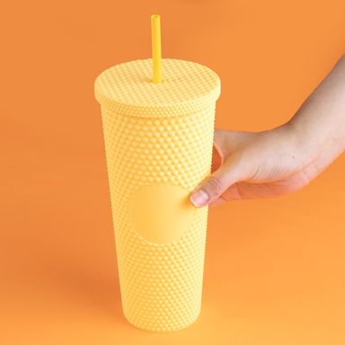 Vaso de plástico con tachuelas de color sólido con sorbete 700 ml amarillo -  Miniso