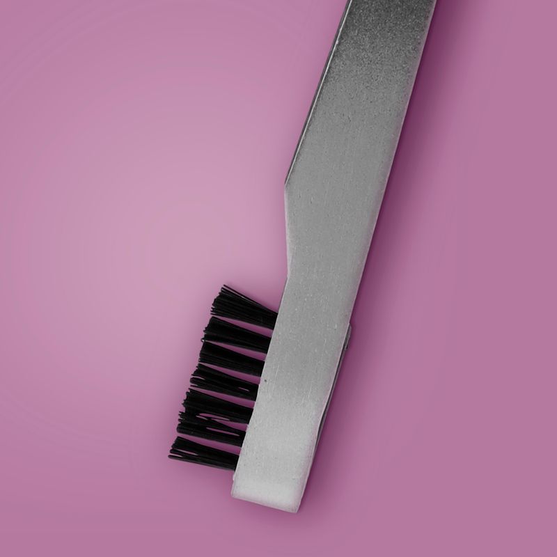 Qbeauty-2-en-1-pinza-de-cejas-inclinada-con-cepillo-Miniso-4-17938