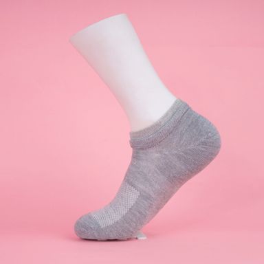 Paquete de medias para hombre anti derrapante gris 3 pares colores basicos -  Miniso