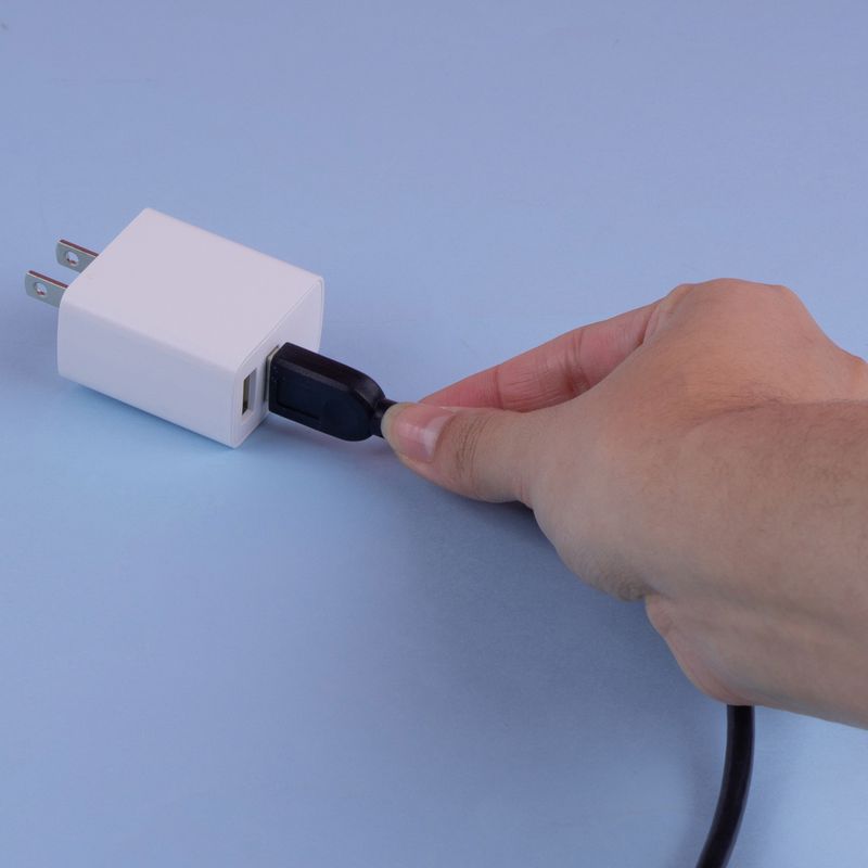 Cargador-usb-doble-puerto-12-w-modelo-hkap31012-12us-blanco-Miniso-2-13552